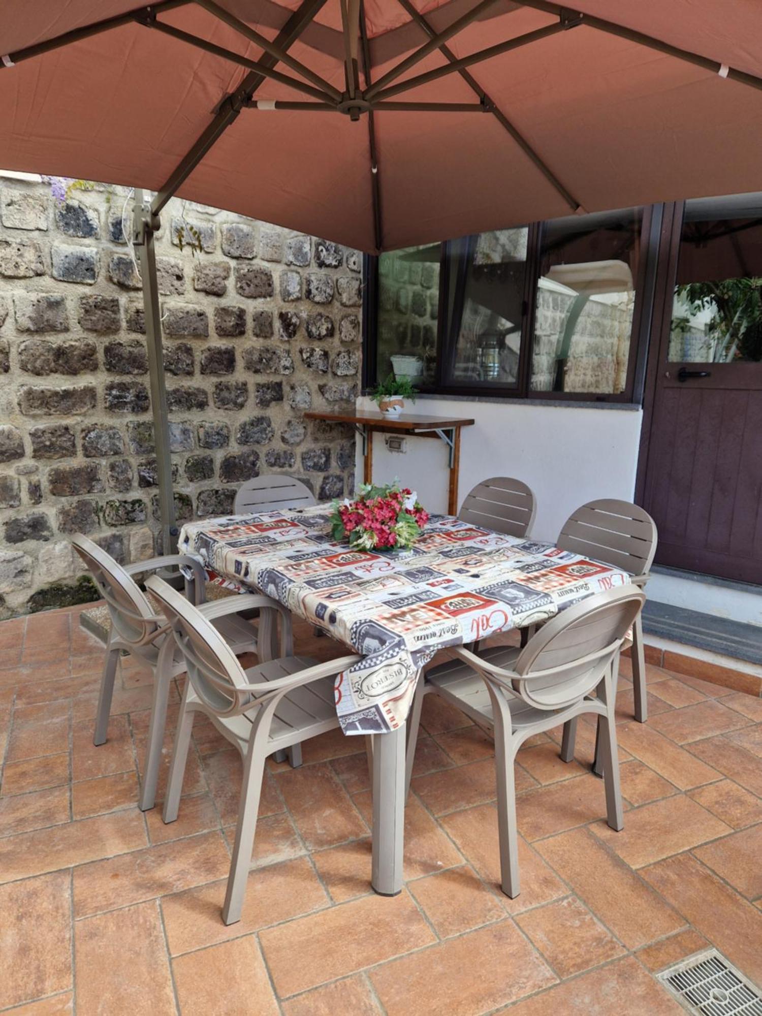 Il Giardino Dei Gigli Apartment Meta Luaran gambar