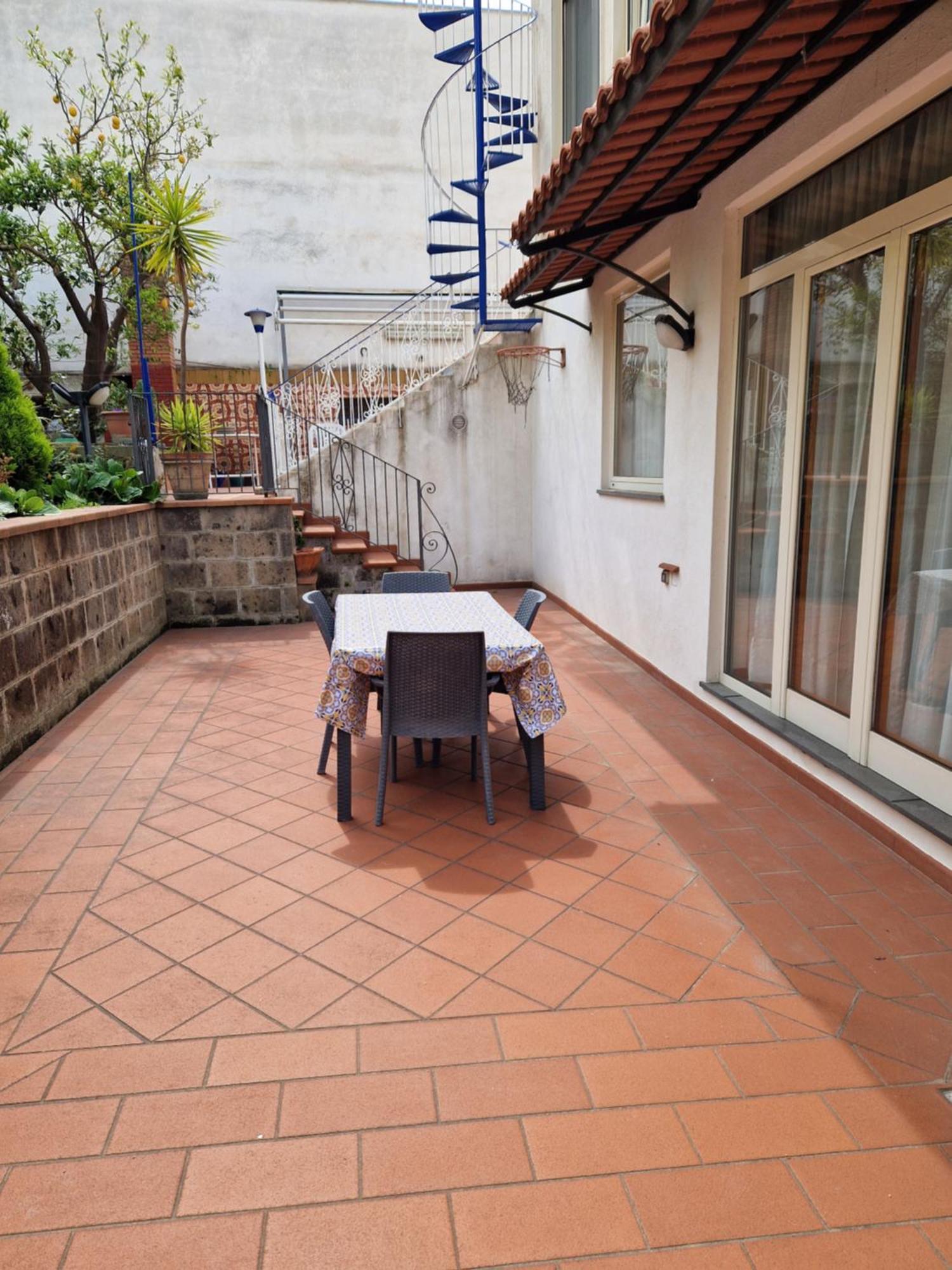 Il Giardino Dei Gigli Apartment Meta Luaran gambar